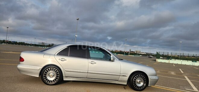 Mercedes E 270 2001, 360,000 km - 2.7 l - Bakı