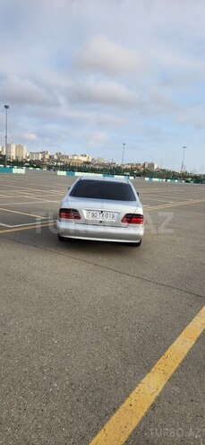 Mercedes E 270 2001, 360,000 km - 2.7 l - Bakı