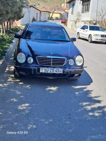 Mercedes E 270 2001, 268,534 km - 2.7 l - Bakı