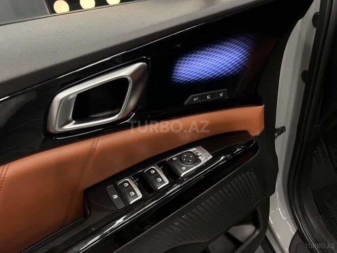 Kia Carnival-15