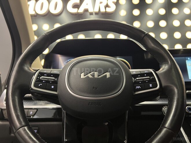 Kia Carnival-19