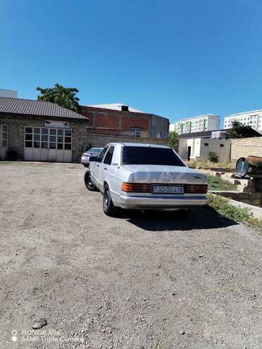 Mercedes 190 1991, 250,000 km - 2.0 l - Gəncə