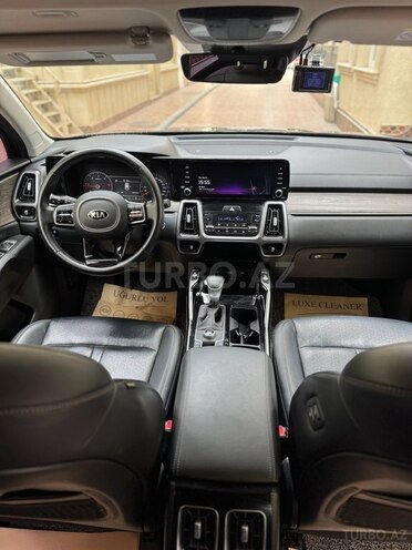 Kia Sorento-9