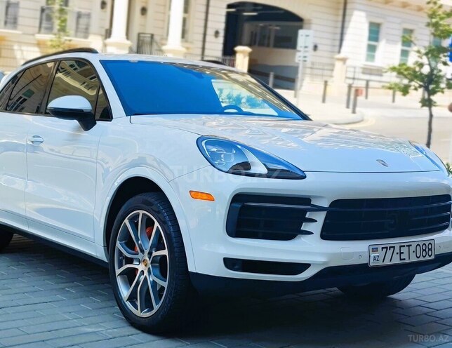 Porsche Cayenne-2