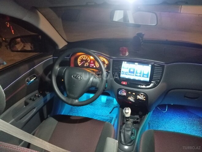 Kia Rio 2008, 404,780 km - 1.4 l - Şamaxı
