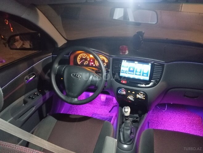 Kia Rio 2008, 404,780 km - 1.4 l - Şamaxı