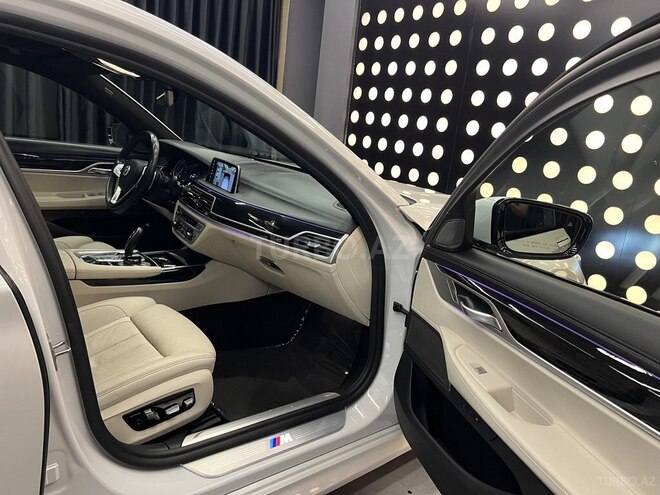 BMW 740 2018, 98,000 km - 3.0 l - Bakı