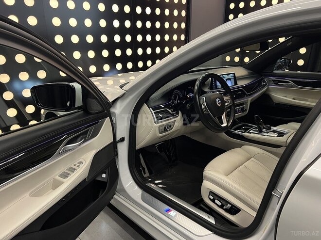 BMW 740 2018, 98,000 km - 3.0 l - Bakı