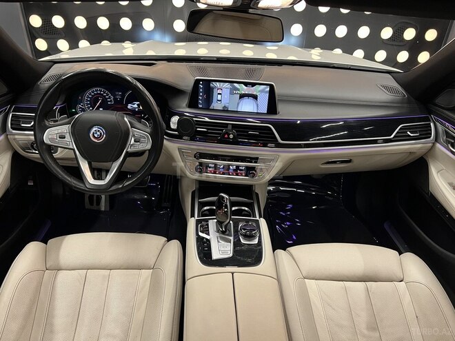 BMW 740 2018, 98,000 km - 3.0 l - Bakı