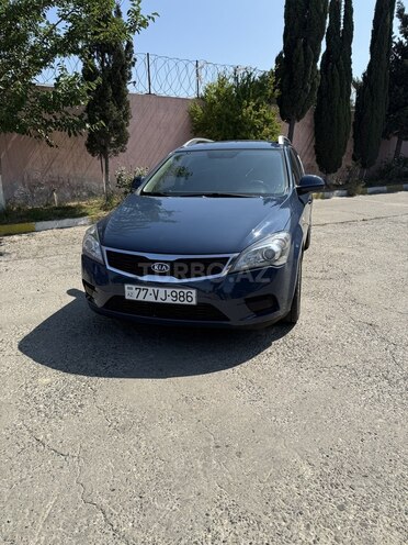Kia Ceed 2009, 300,500 km - 1.6 л - Bakı