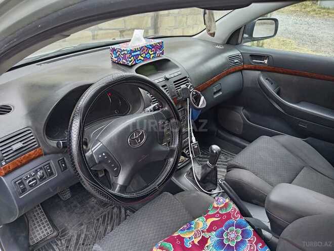 Toyota Avensis 2004, 334,000 km - 2.0 l - Bərdə