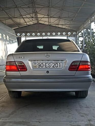 Mercedes E 240 2000, 170,321 km - 2.4 л - Sabirabad
