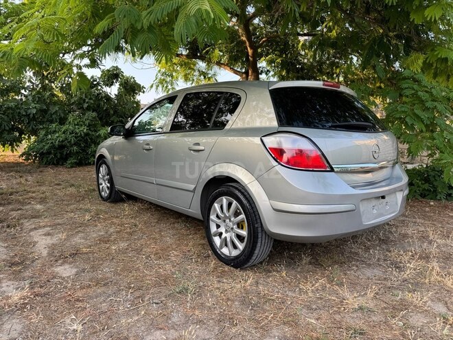 Opel Astra 2006, 260,000 km - 1.4 л - Bakı