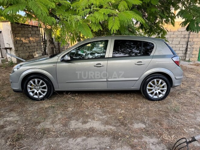 Opel Astra 2006, 260,000 km - 1.4 л - Bakı