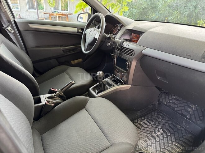 Opel Astra 2006, 260,000 km - 1.4 л - Bakı