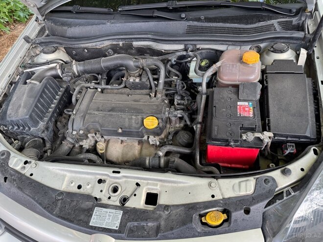 Opel Astra 2006, 260,000 km - 1.4 л - Bakı