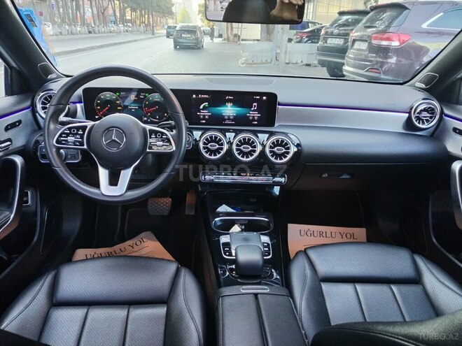 Mercedes  2019, 82,881 km - 2.0 l - Bakı