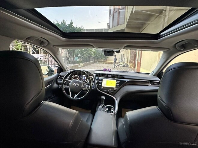 Toyota Camry-9