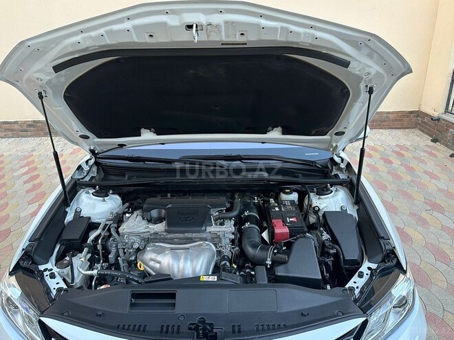 Toyota Camry-7