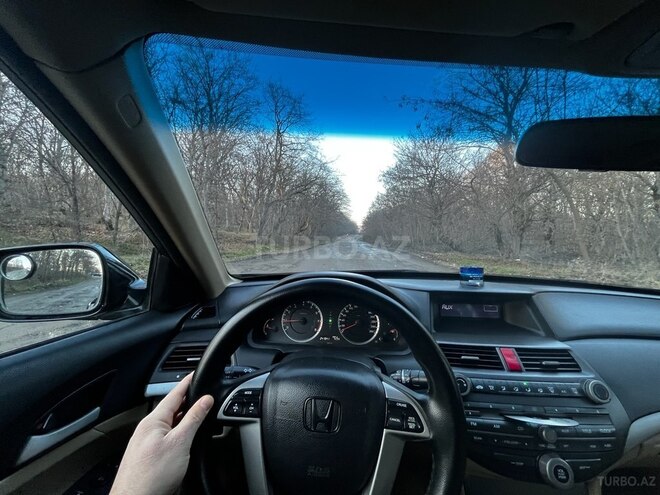 Honda Accord 2012, 244,000 km - 2.4 l - Qusar