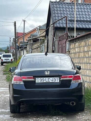 Honda Accord 2012, 244,000 km - 2.4 l - Qusar