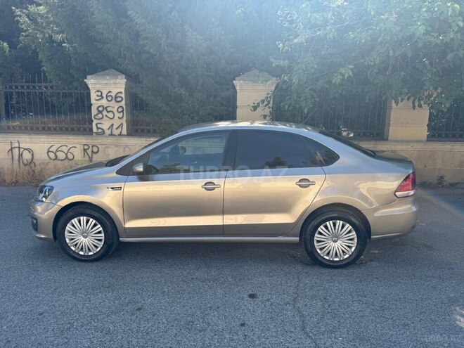 Volkswagen Polo 2018, 259,000 km - 1.6 л - Bakı