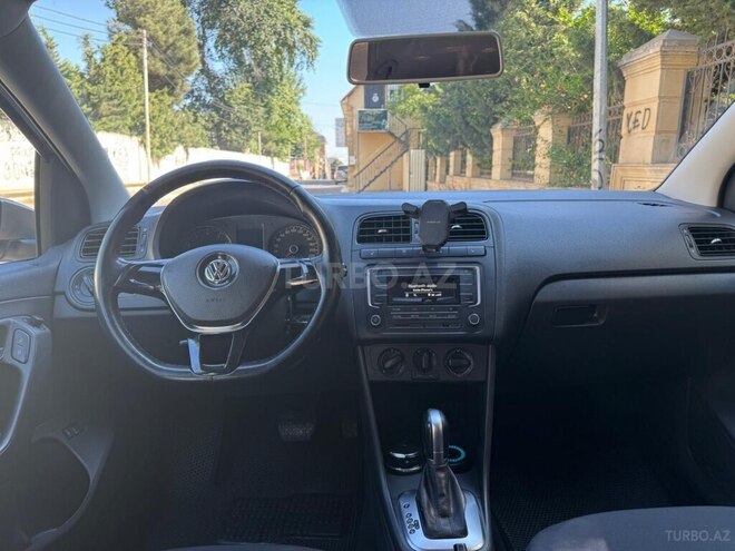 Volkswagen Polo 2018, 259,000 km - 1.6 л - Bakı