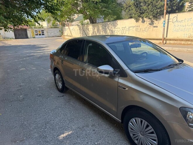 Volkswagen Polo 2018, 259,000 km - 1.6 л - Bakı