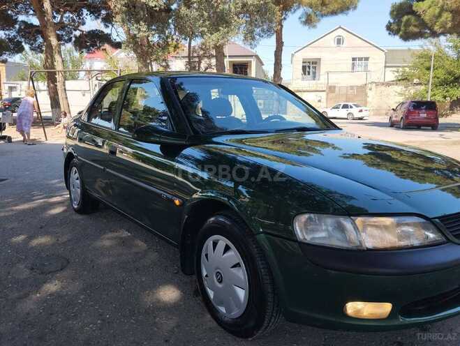 Opel Vectra 1996, 240,000 km - 1.8 l - Sumqayıt