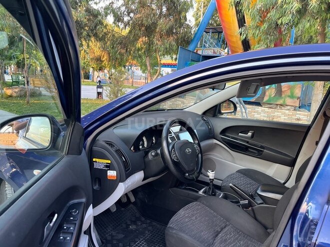 Kia Ceed 2008, 300,121 km - 1.6 л - Bakı