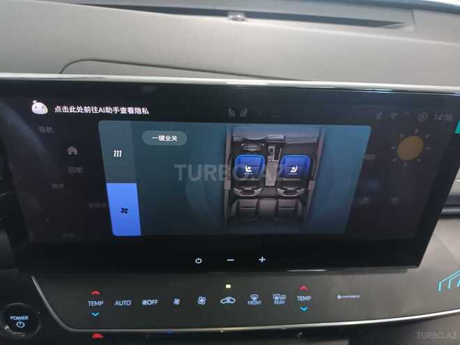 Toyota Camry-9