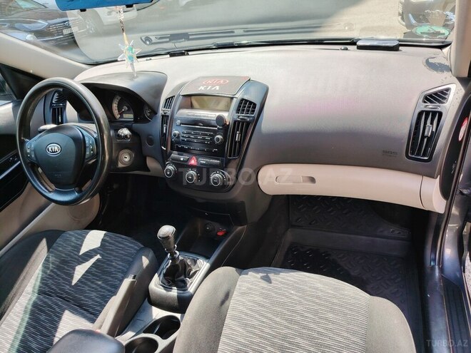 Kia  2008, 240,000 km - 1.4 l - Bakı
