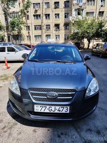 Kia  2008, 240,000 km - 1.4 l - Bakı