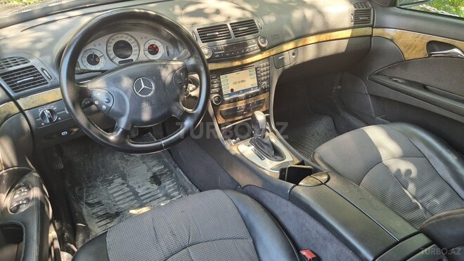 Mercedes E 220 d 2004, 88,925 km - 2.2 l - Sabirabad