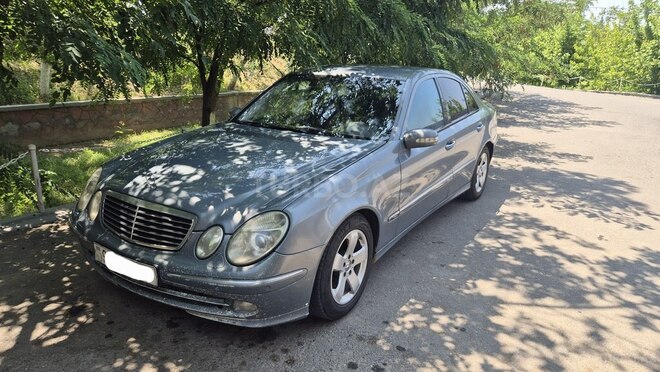 Mercedes E 220 d 2004, 88,925 km - 2.2 l - Sabirabad