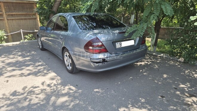 Mercedes E 220 d 2004, 88,925 km - 2.2 l - Sabirabad
