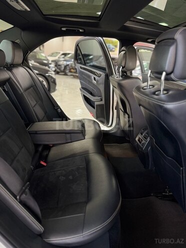 Mercedes E 220 d 2015, 287,900 km - 2.2 l - Sumqayıt