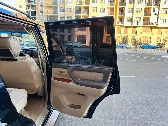 Toyota Land Cruiser-5