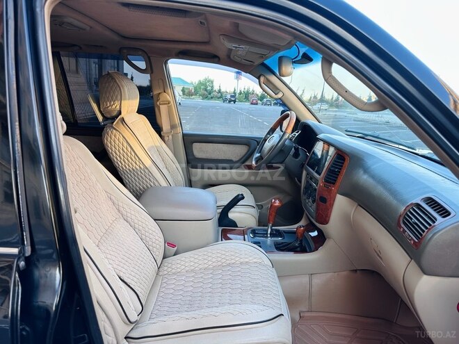 Toyota Land Cruiser-8