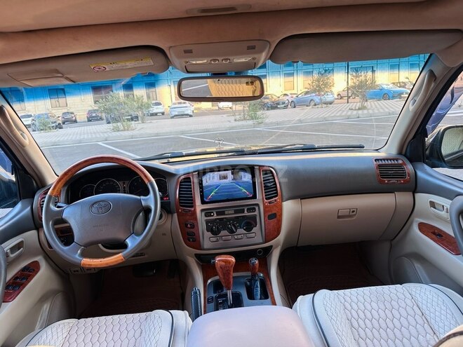 Toyota Land Cruiser-14