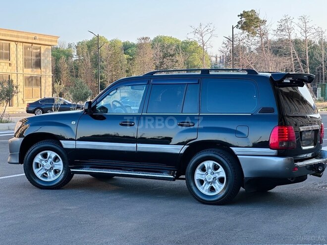 Toyota Land Cruiser-22