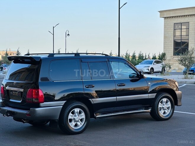 Toyota Land Cruiser-26