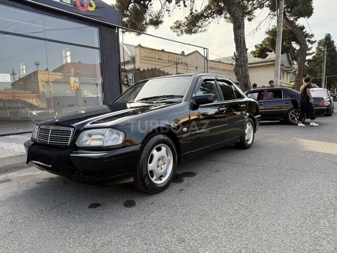 Mercedes C 200 1995, 423,000 km - 2.0 l - Qazax