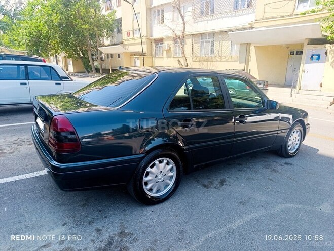 Mercedes E 180 1997, 304,000 km - 1.8 l - Bakı