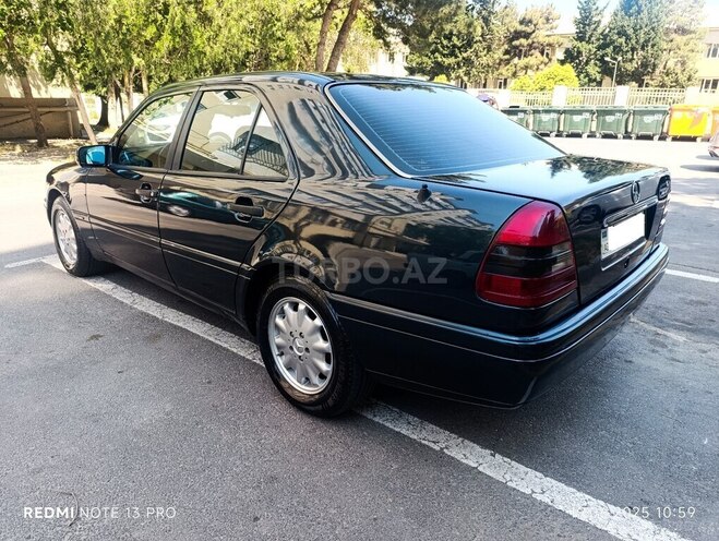 Mercedes E 180 1997, 304,000 km - 1.8 l - Bakı