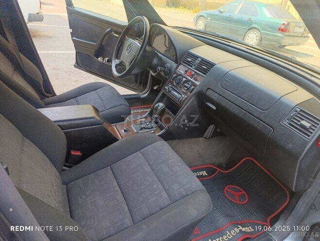 Mercedes E 180 1997, 304,000 km - 1.8 l - Bakı