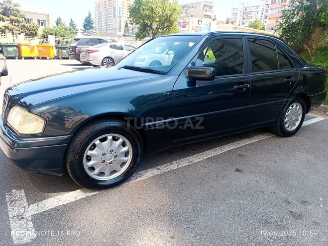 Mercedes E 180 1997, 304,000 km - 1.8 l - Bakı