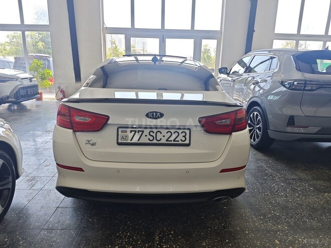 Kia K5-4