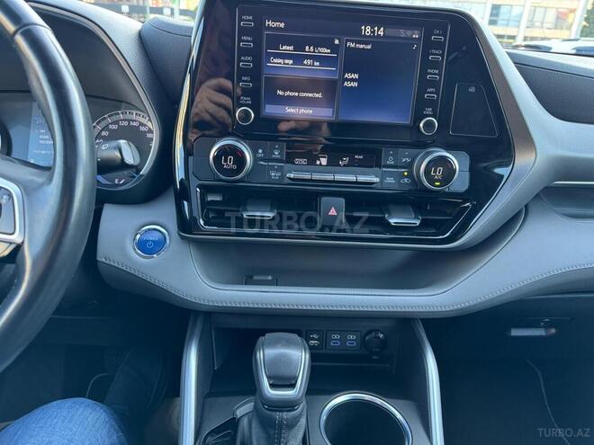 Toyota Highlander-13