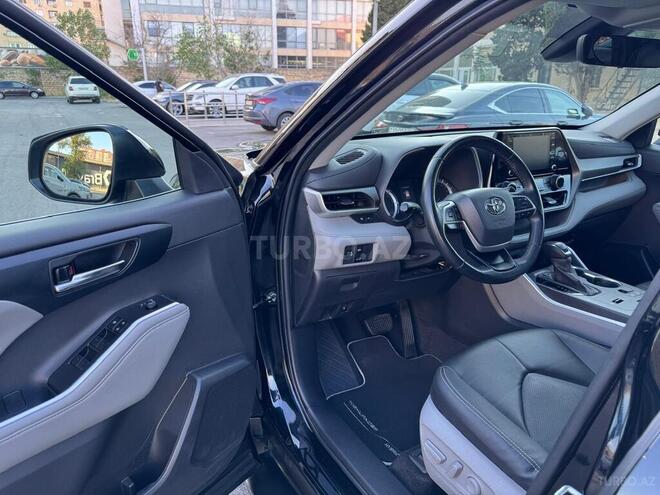Toyota Highlander-11